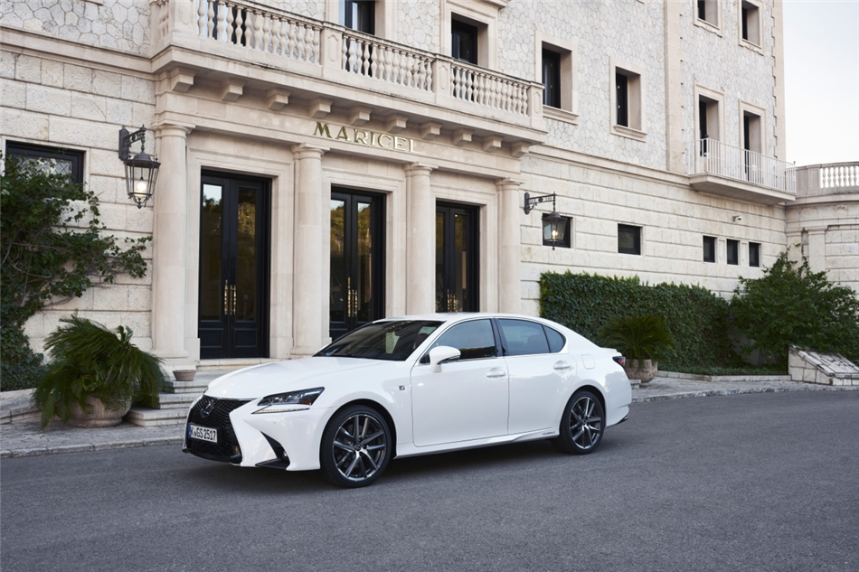 Lexus na świecie: podsumowanie roku 2015